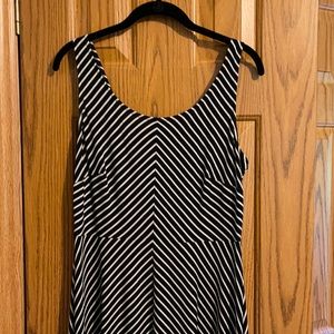 Black and white sleeveless dress, size 8